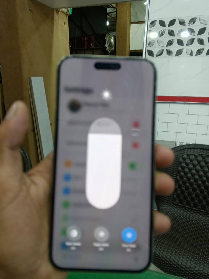 Apple iPhone 15 Pro Max 4