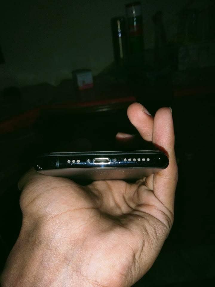 Apple iPhone 11 Pro 5