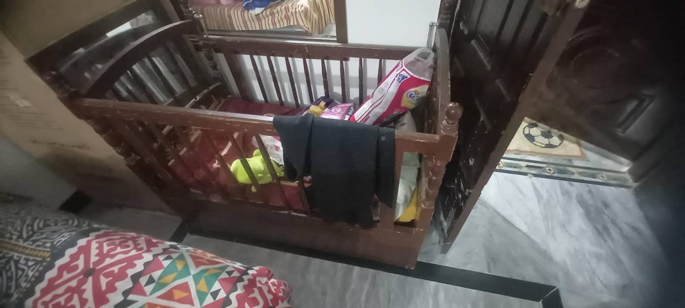 Baby Cot 0