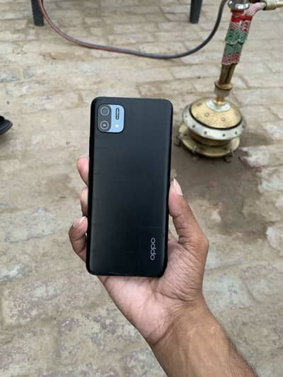 OPPO A16e