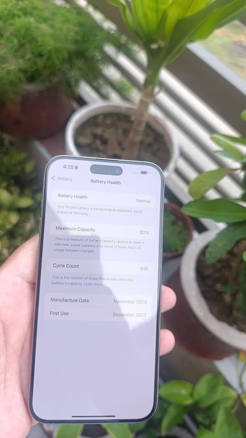 Apple iPhone 15 Pro Max 2