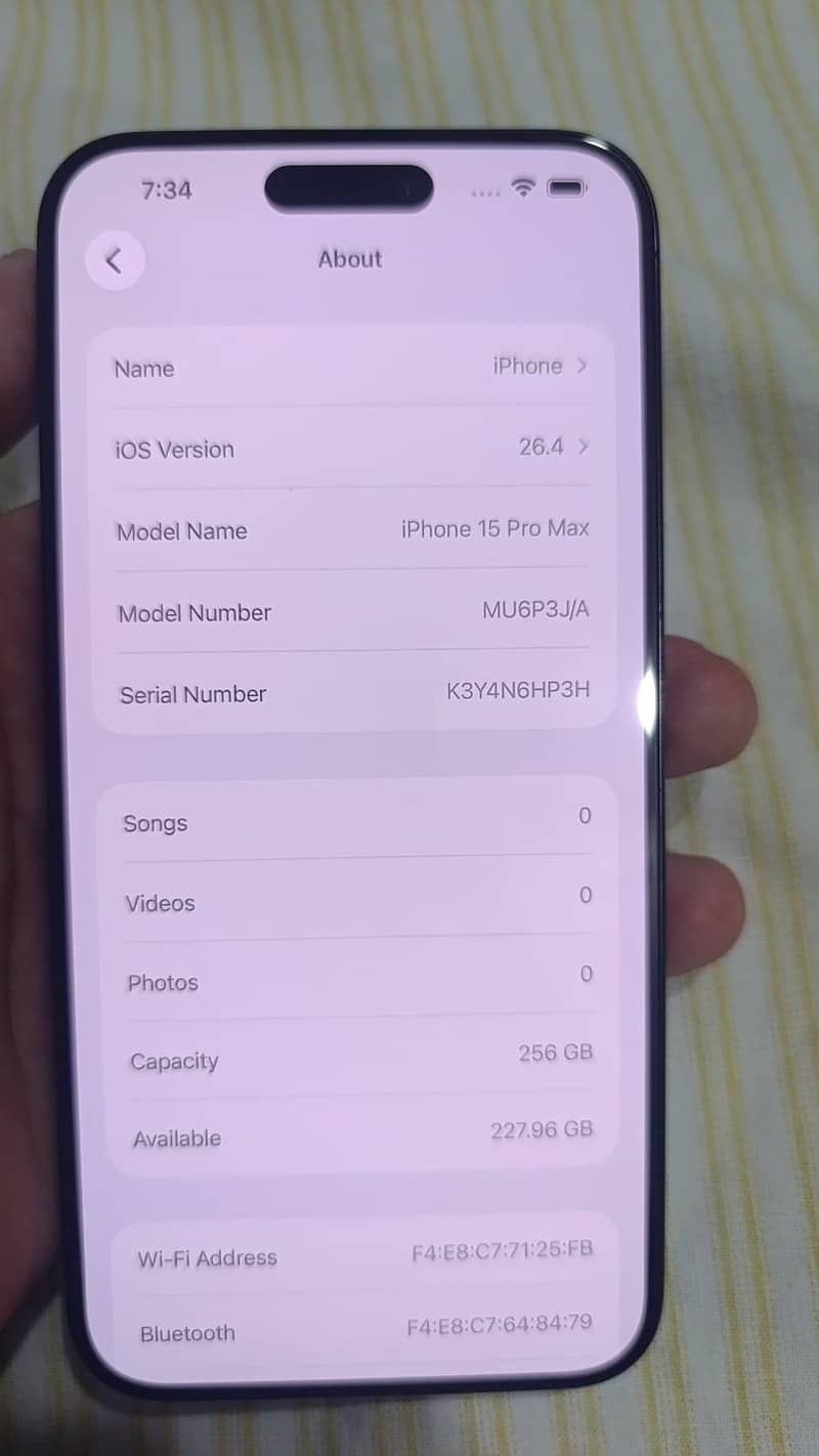 Apple iPhone 15 Pro Max 3