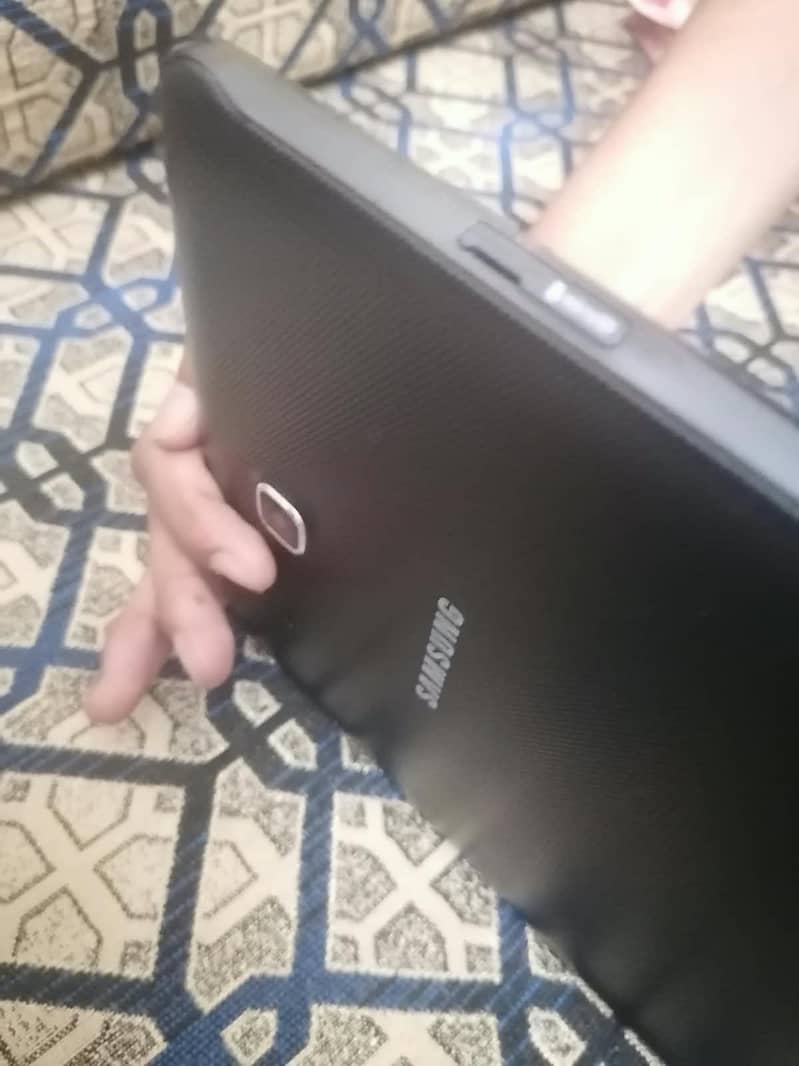 Samsung Galaxy tab e 1