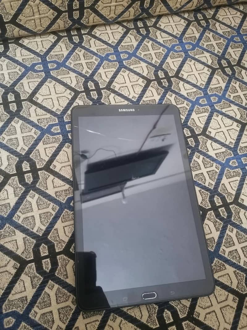 Samsung Galaxy tab e 6