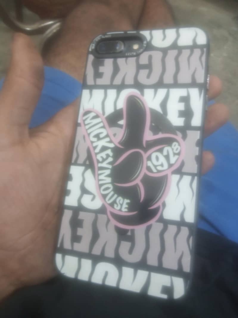 Apple iPhone 7 Plus 3