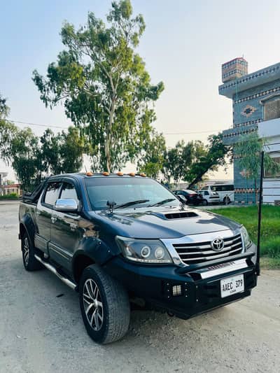 Toyota Hilux 2015