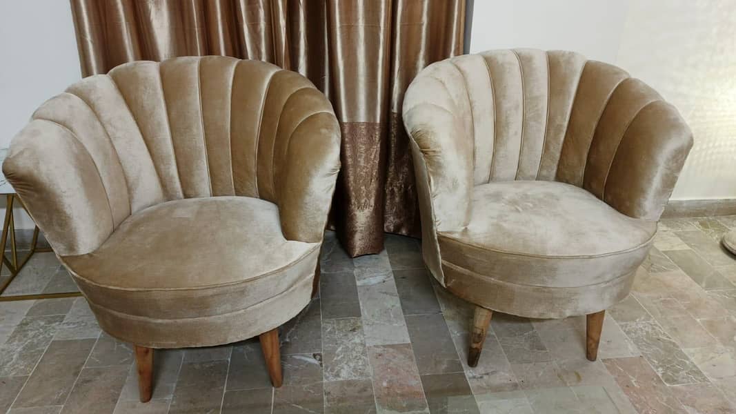 New sofa set and table set 5