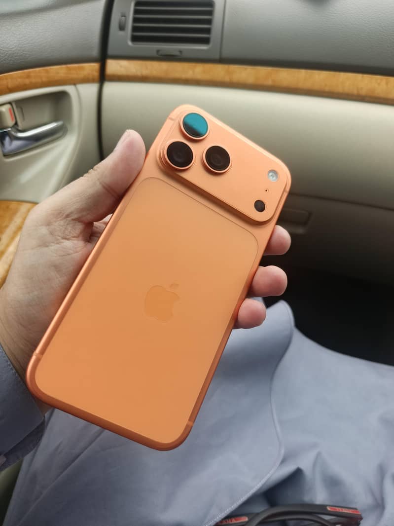 Apple iPhone 17 Pro Max 0