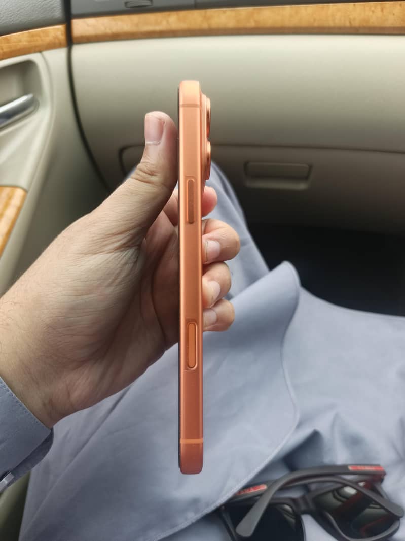 Apple iPhone 17 Pro Max 3