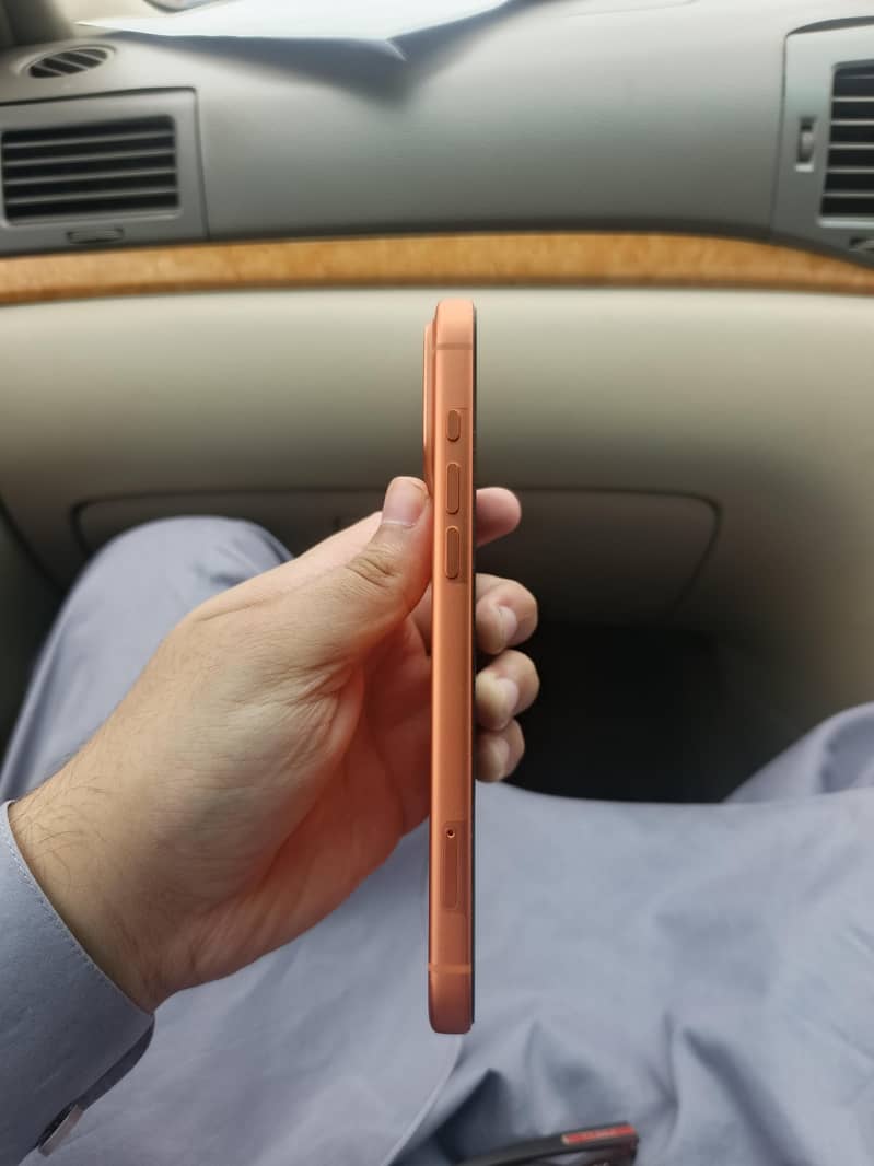 Apple iPhone 17 Pro Max 5