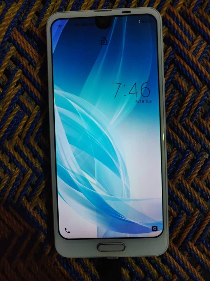 Sharp Aquos R2 1