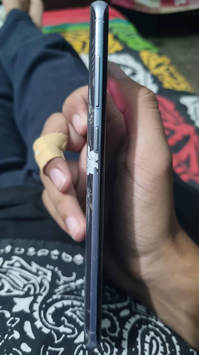 Samsung Mobile S8 Plus 2