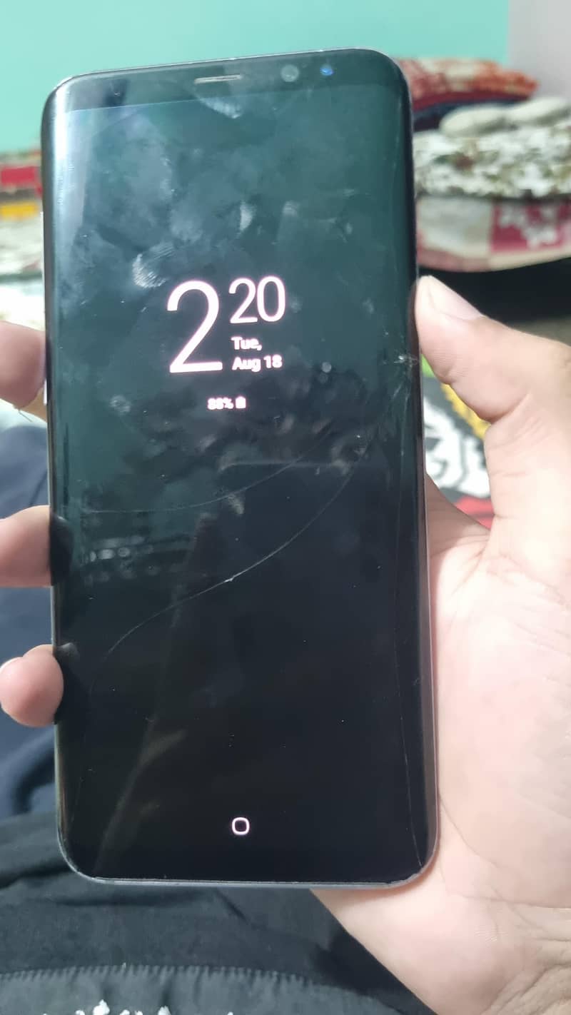 Samsung Mobile S8 Plus 5