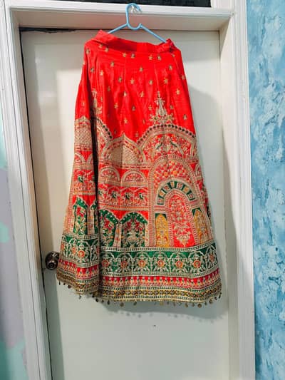 mehndi lehenga