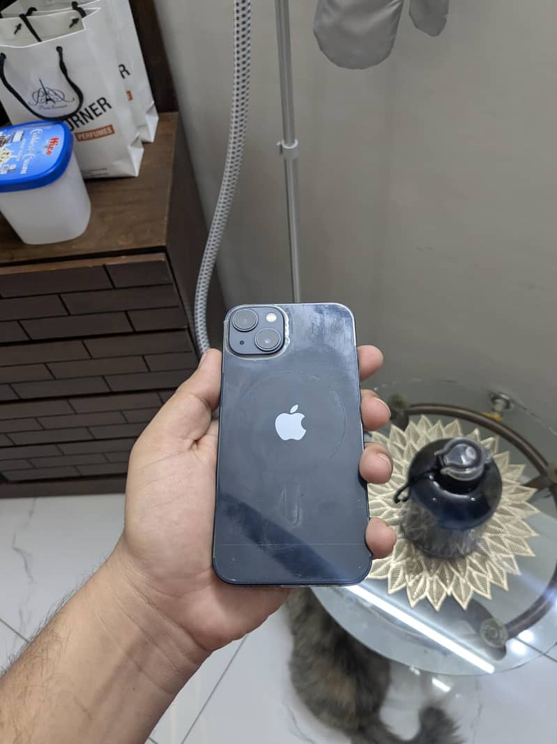 Apple iPhone 13 2
