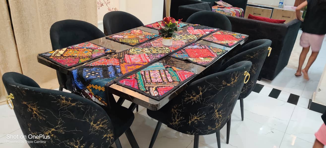 6 seater dining table 1