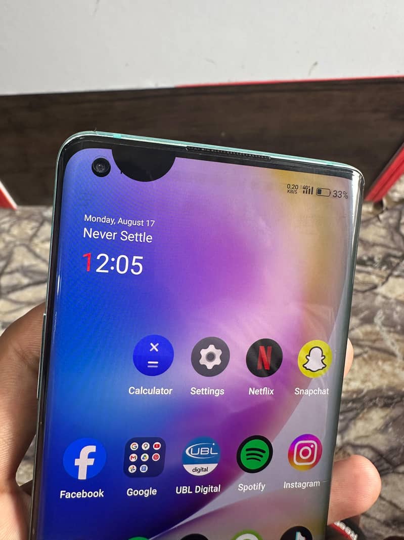 One Plus 8 Pro 0