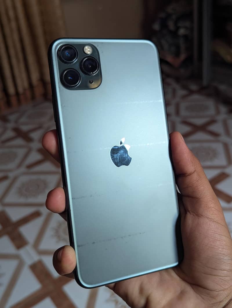 Apple iPhone 11 Pro Max 1