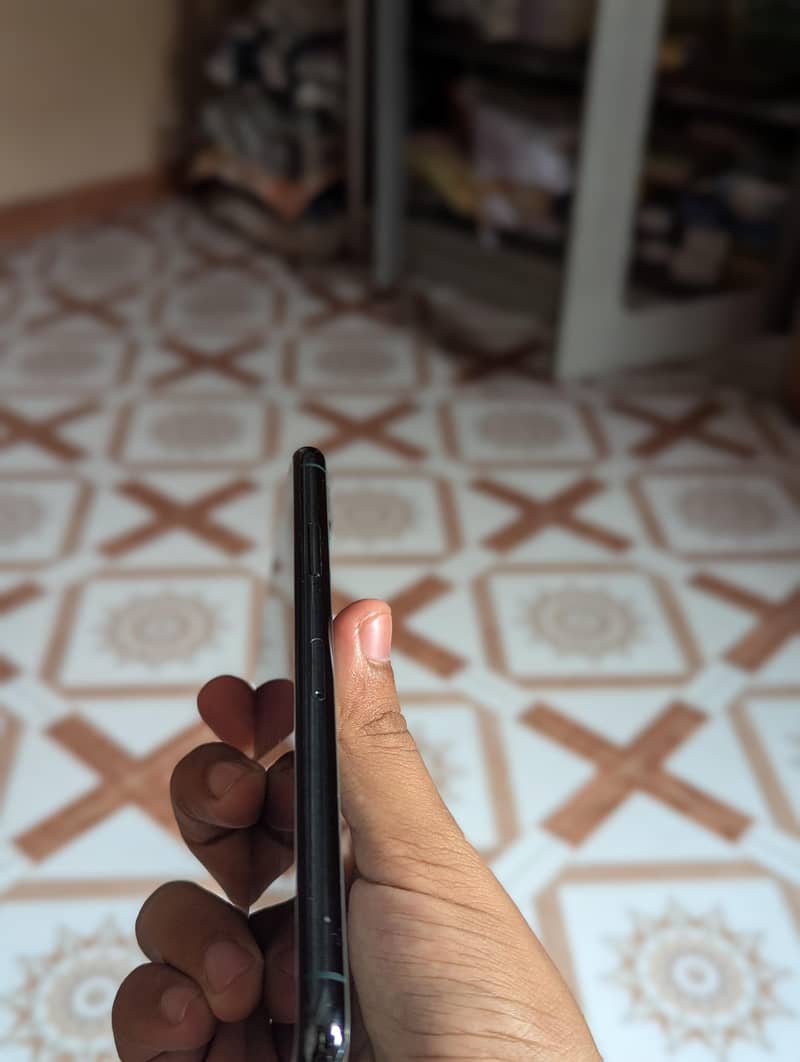 Apple iPhone 11 Pro Max 3