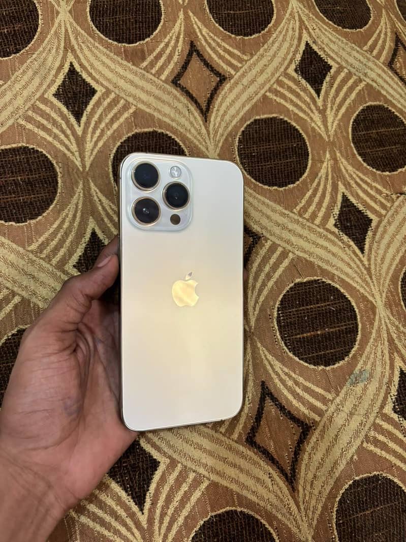 Apple iPhone 14 Pro Max 2