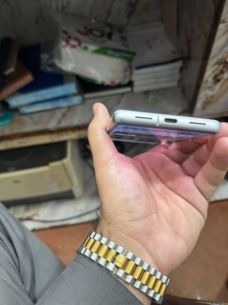 Google Pixel 7 3