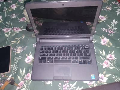 Dell Latitude 3350