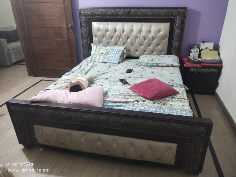 king bed 3
