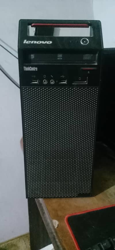 Core i5 4th generation | 118 gb SSD | 128 gb Hardrive | 4 gb Ram