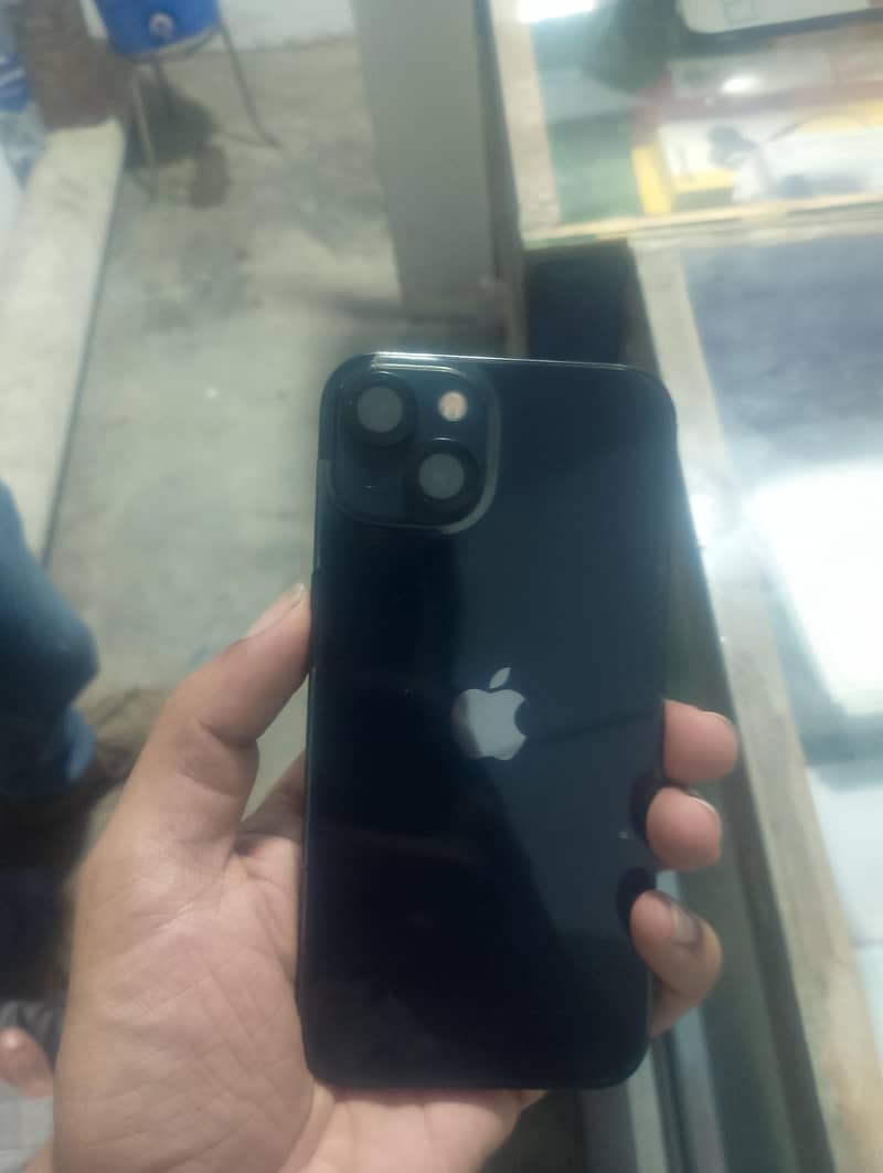Apple iPhone 13 1
