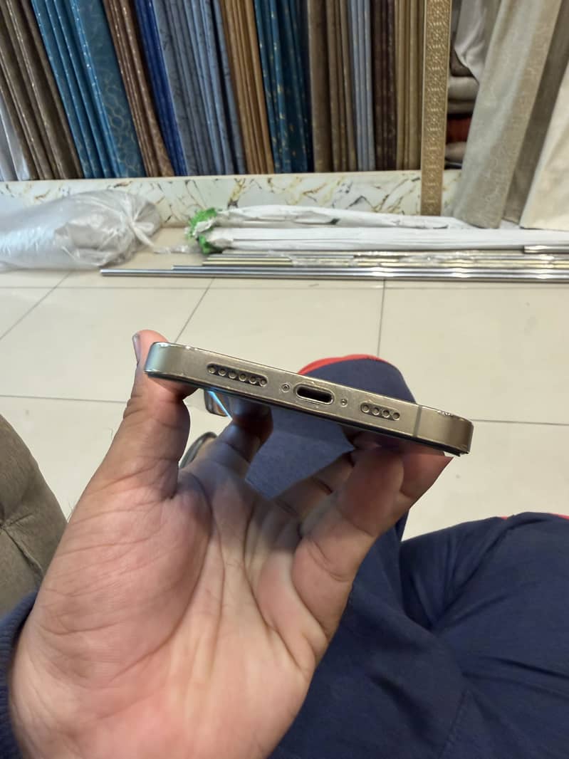 Apple iPhone 12 Pro Max 1