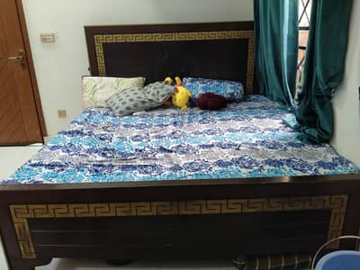 Large Bed With Matress