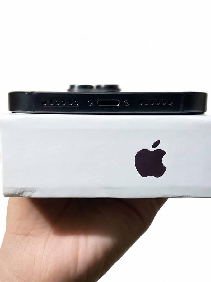 iphone 14 pro max 3