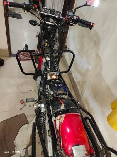 Suzuki GS 150 SE 2021