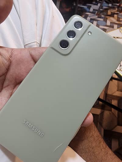 Samsung Mobile S21 FE