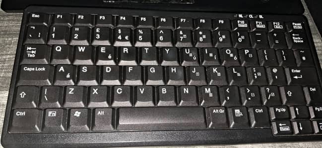 Branded Accuratus Original Mini wired Keyboard