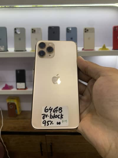 I Phone 11 Pro(OFFER) 03275894788