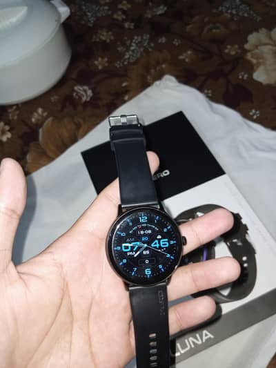 LUNA Smart watch by Zero Lifestyle Black Color