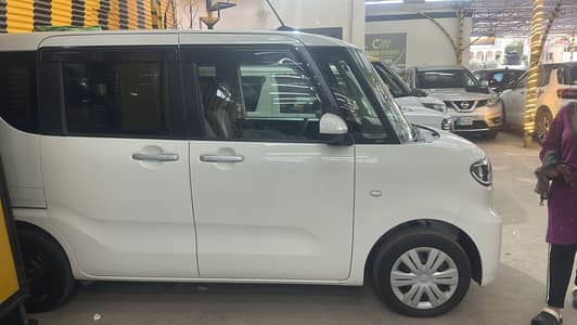 Daihatsu Tanto 2023