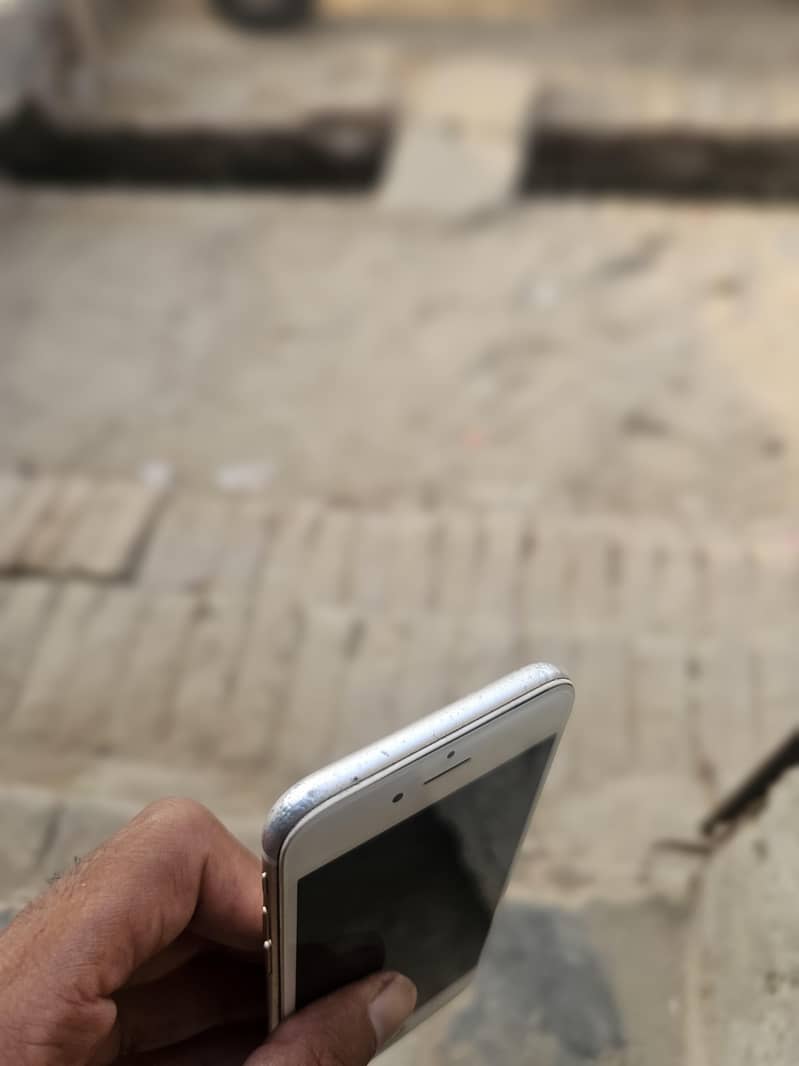 Apple iPhone 6 2