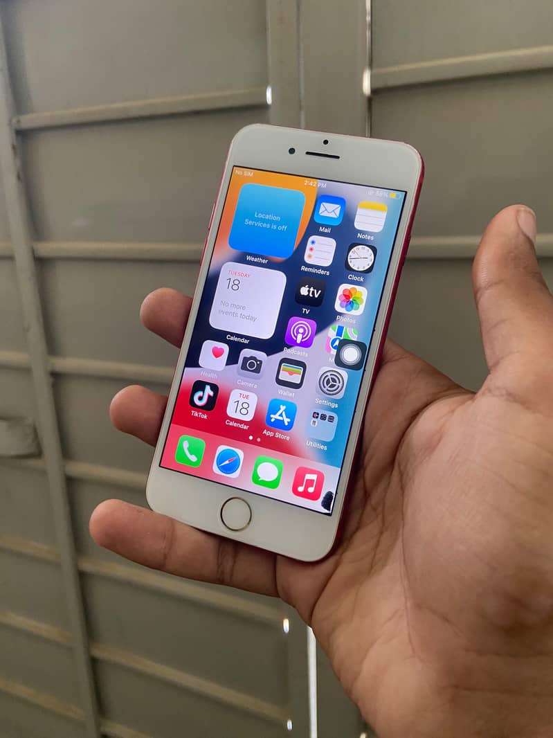 Apple iPhone 7 0