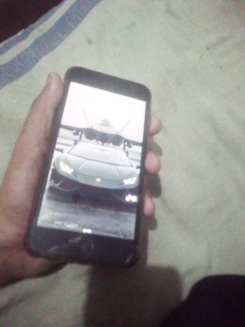 iPhone 8plus 2