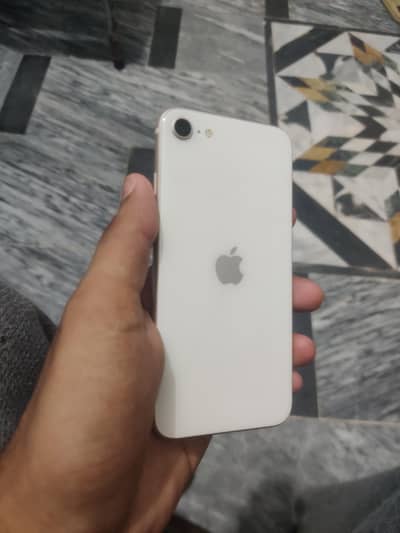 Apple iPhone SE 3