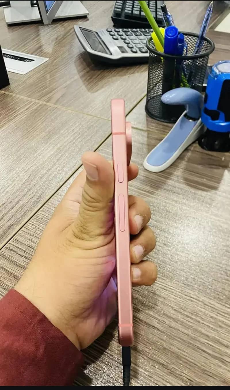 Google Pixel 9 3