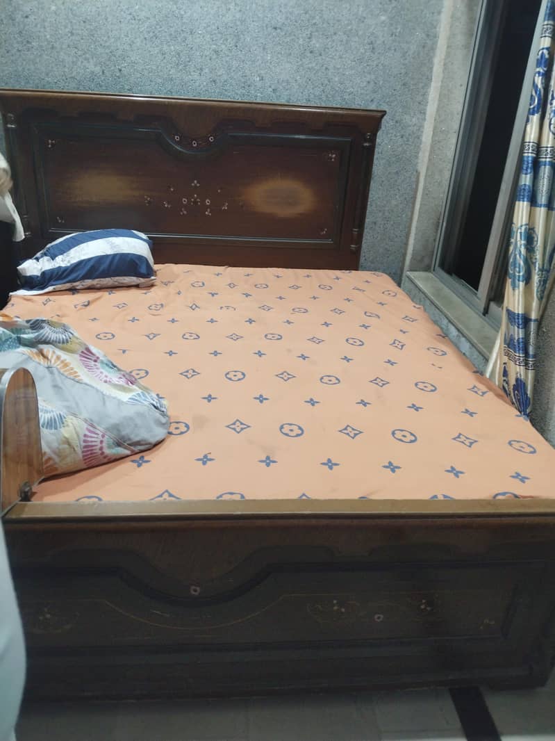 double bed 0
