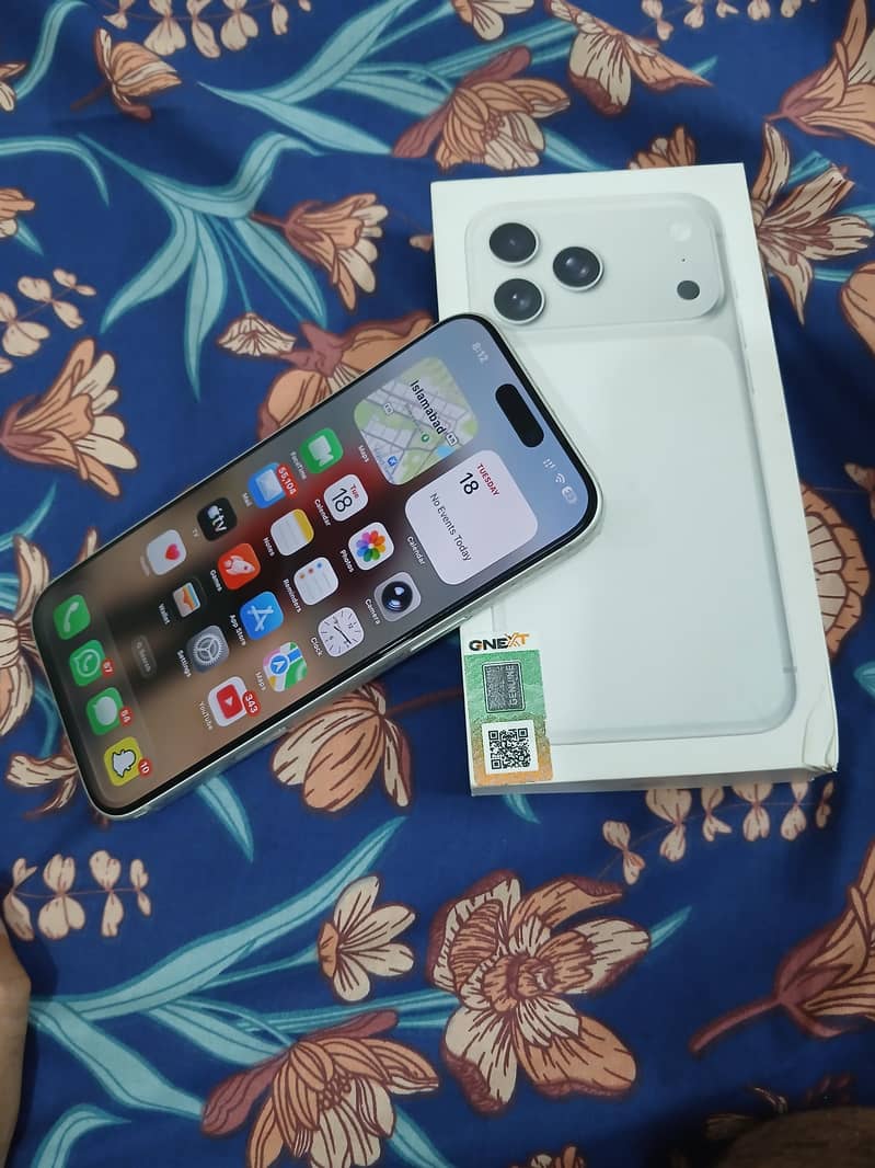 Apple iPhone 17 Pro Max 0