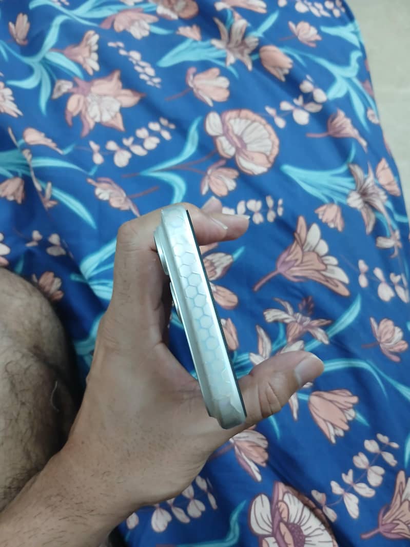 Apple iPhone 17 Pro Max 2