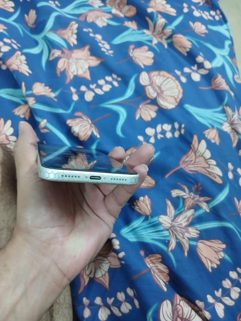 Apple iPhone 17 Pro Max 3