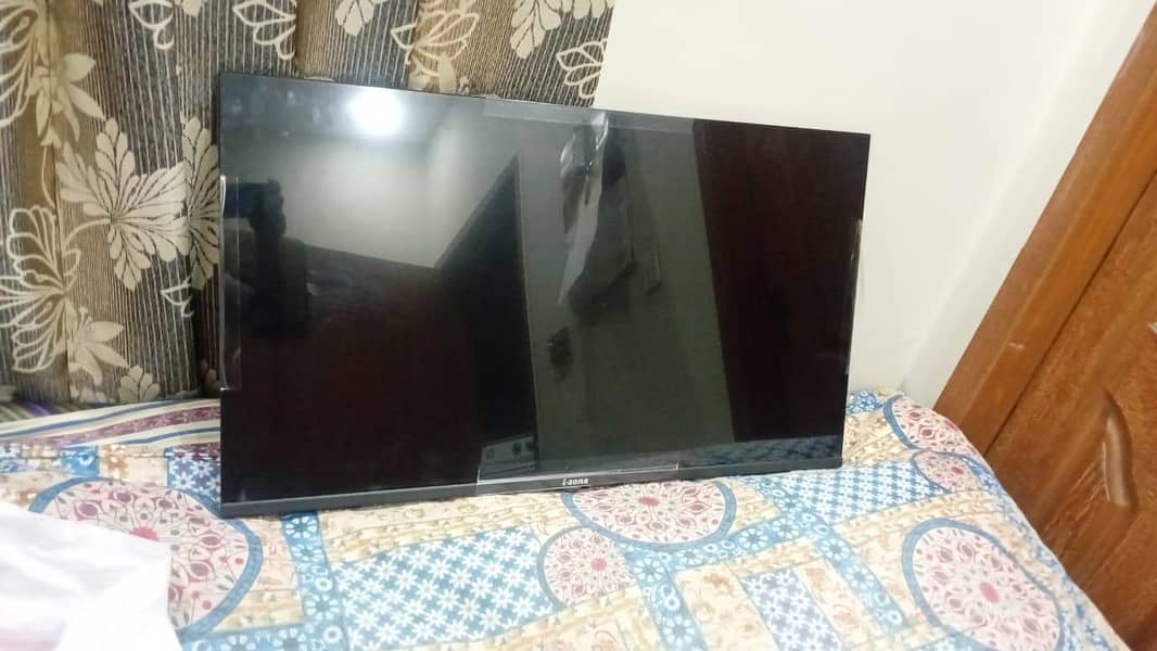 izone 40" 0