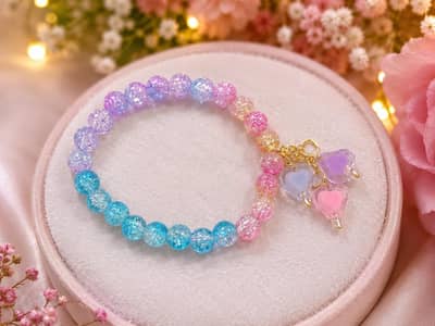 Beautiful Hand Bracelate Available only in 450rs per piece.