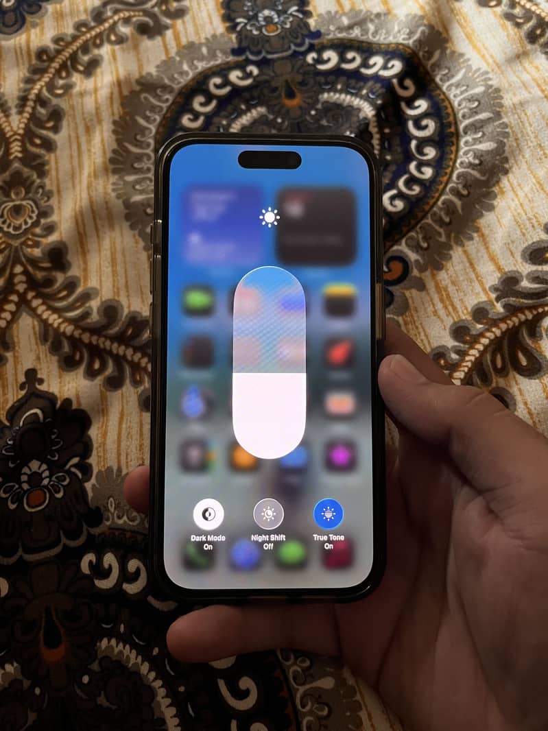 Apple iPhone 15 Pro 1